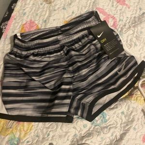 Girls Nike Dri Fit size 6!